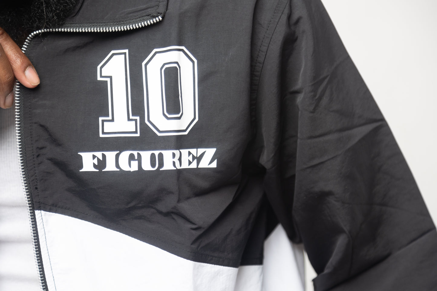 10 Figurez Track Suit